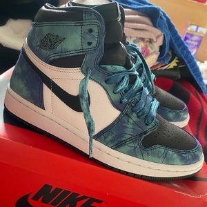 Jordan tie dye 1’s